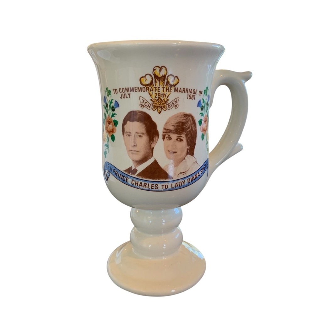 Commemorative White Ceramic Mug of Prince Charle to Lady Diana Spencer